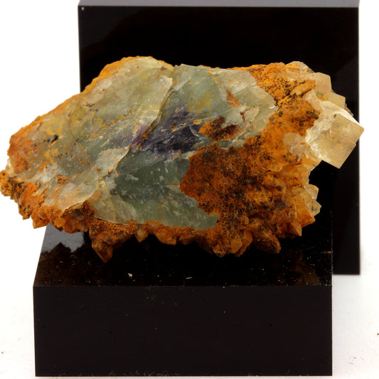 Fluorite + Quartz. 80.9 carats. Langeac, Haute-Loire, France