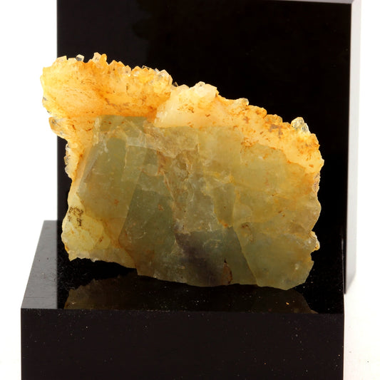 Fluorite + Quartz. 89.1 carats. Langeac, Haute-Loire, France