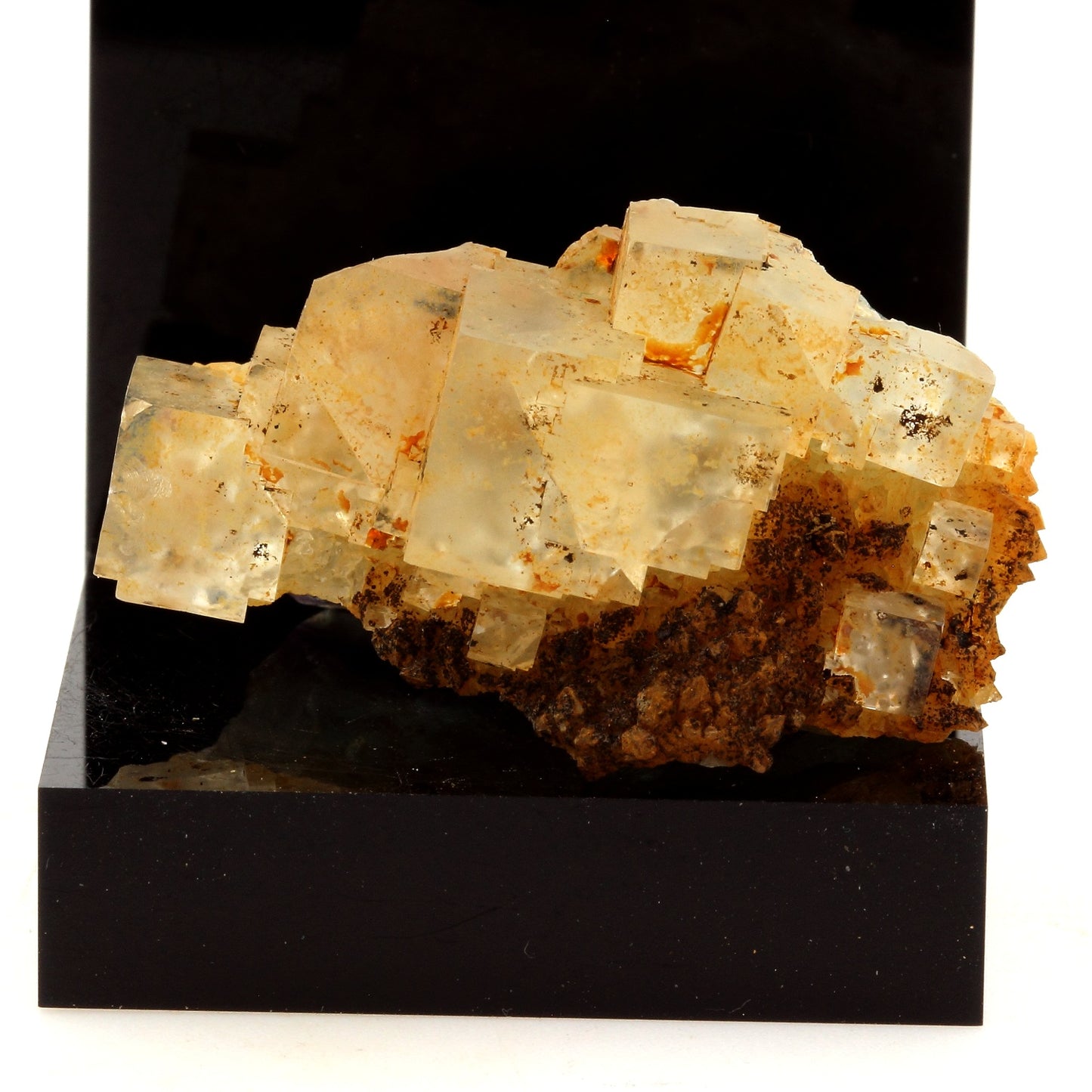 Fluorite + Quartz. 127.7 carats. Langeac, Haute-Loire, France