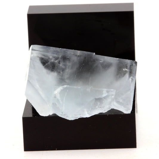 Fluorite. 108.0 carats. Langeac, Haute-Loire, France