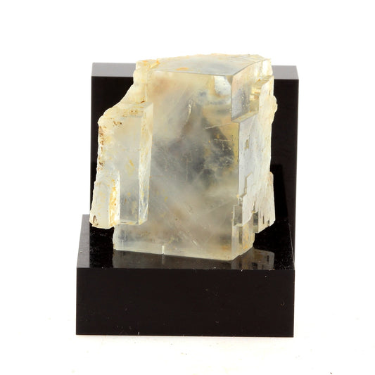 Fluorite. 109.1 carats. Langeac, Haute-Loire, France
