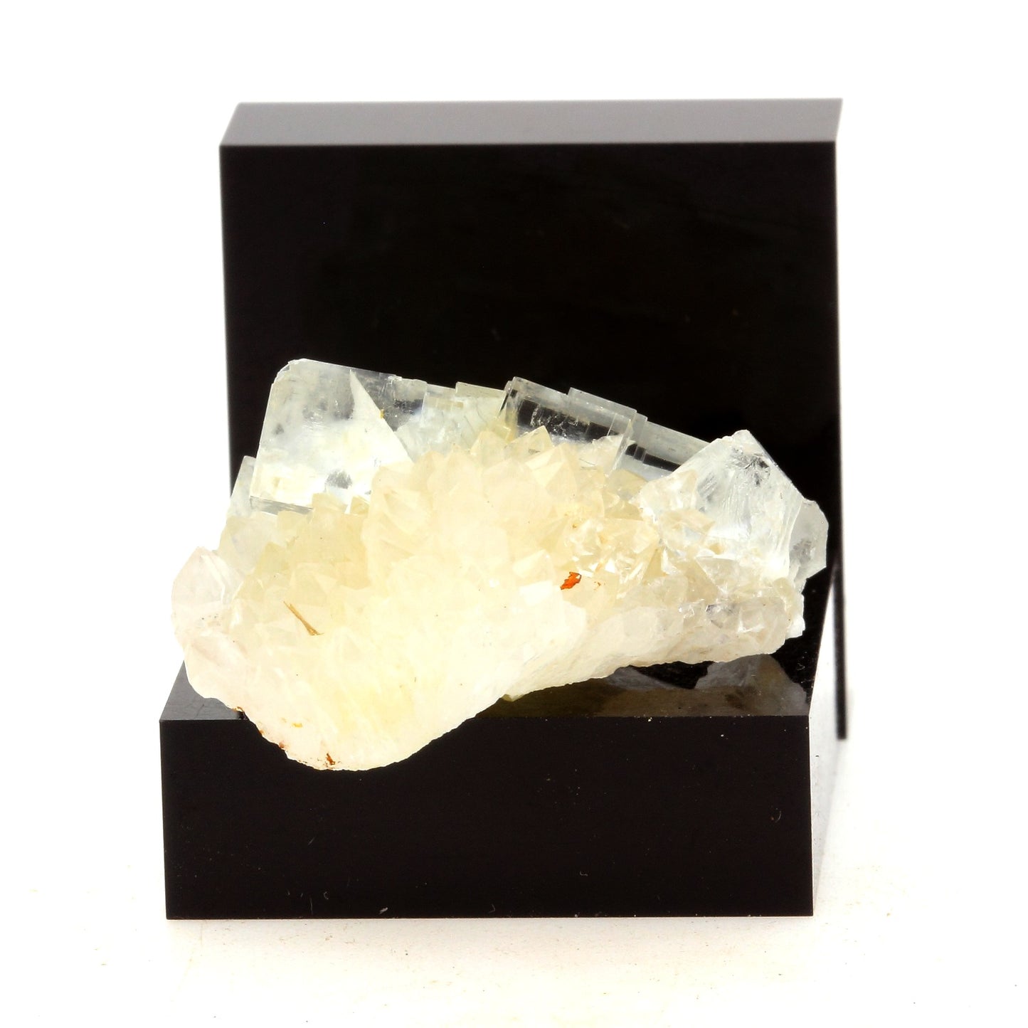 Fluorite + Quartz. 73.8 carats. Langeac, Haute-Loire, France