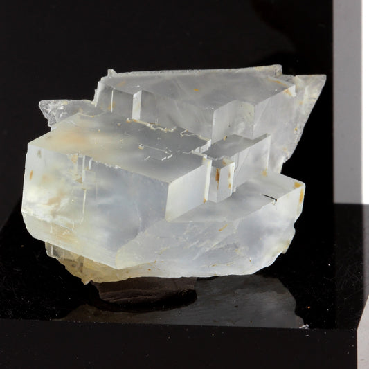 Fluorite. 67.1 carats. Langeac, Haute-Loire, France