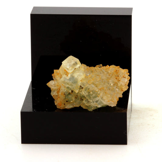 Fluorite + Quartz. 26.4 carats. Langeac, Haute-Loire, France