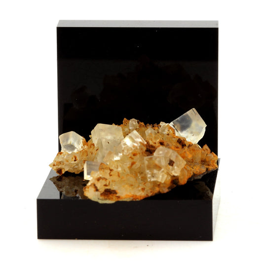 Fluorite + Quartz. 86.1 carats. Langeac, Haute-Loire, France