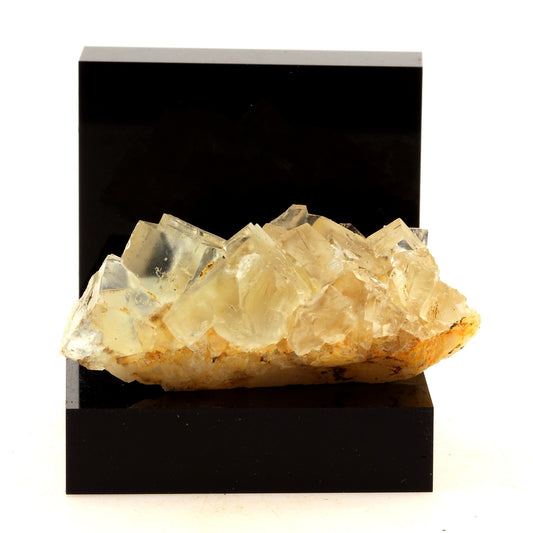 Fluorite + Quartz. 130.3 carats. Langeac, Haute-Loire, France