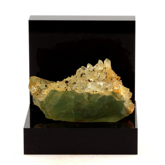 Fluorite + Quartz. 102.1 carats. Langeac, Haute-Loire, France