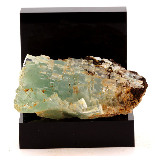 Fluorite. 225.4 carats. Langeac, Haute-Loire, France