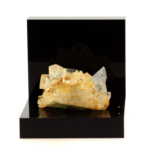 Fluorite + Quartz. 116.7 carats. Langeac, Haute-Loire, France