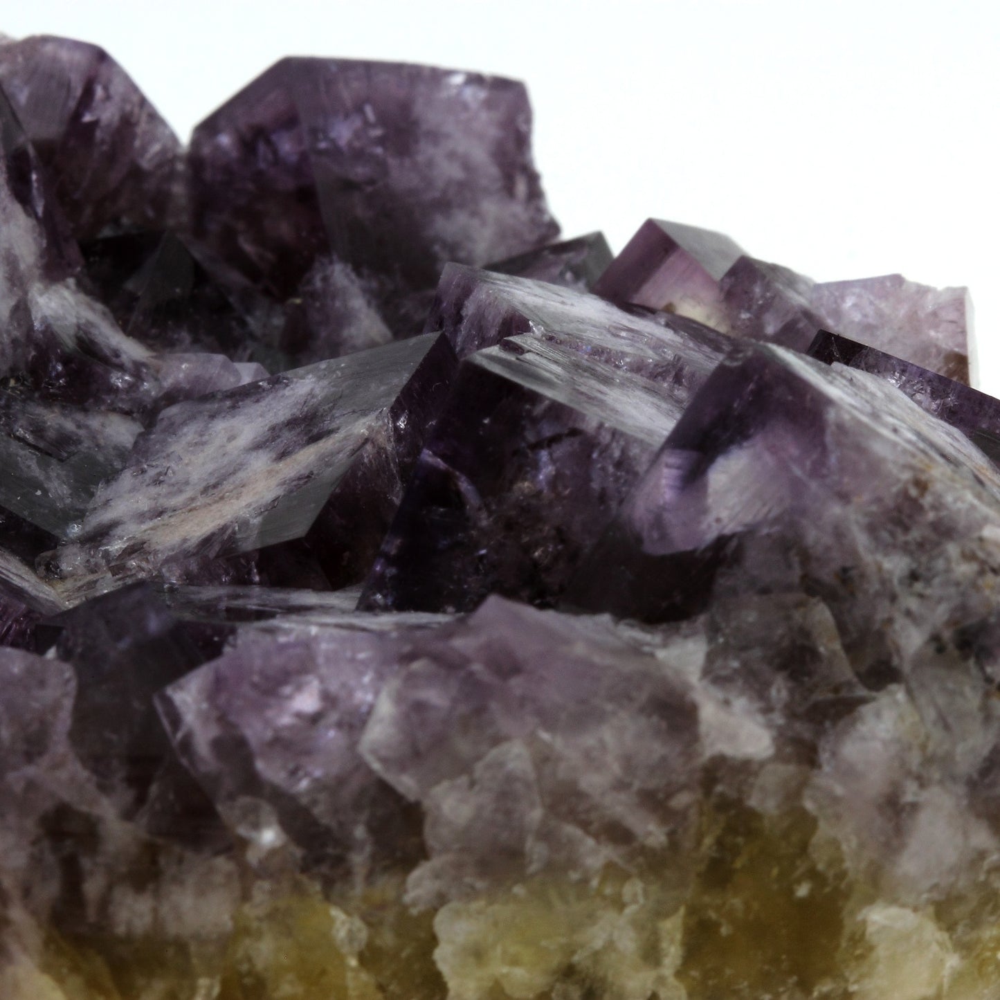 Fluorite. 2245.0 carats. Greenlaws Mine, Weardale, UK, Royaume-Uni