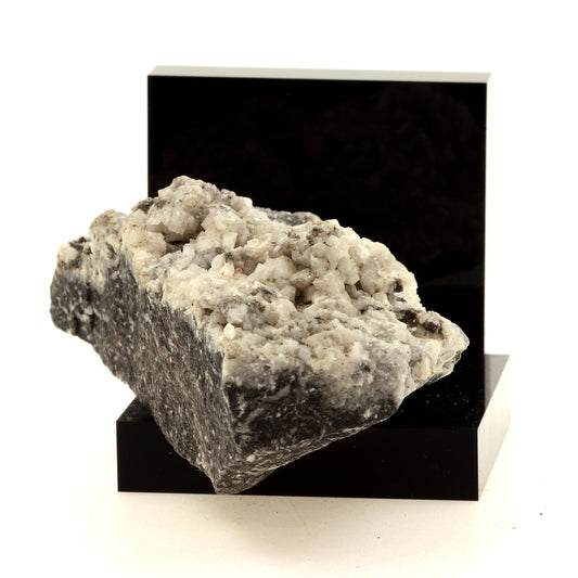 Dolomie (Dolomite) et Calcite. 808.4 carats. Anduze, Gard, France