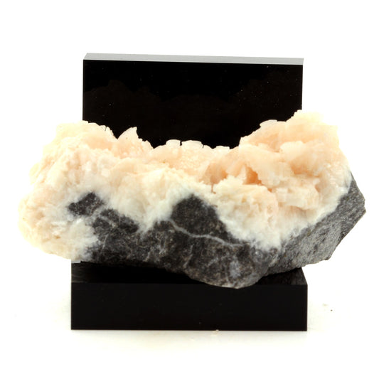 Dolomie (Dolomite) et Calcite. 657.6 carats. Anduze, Gard, France