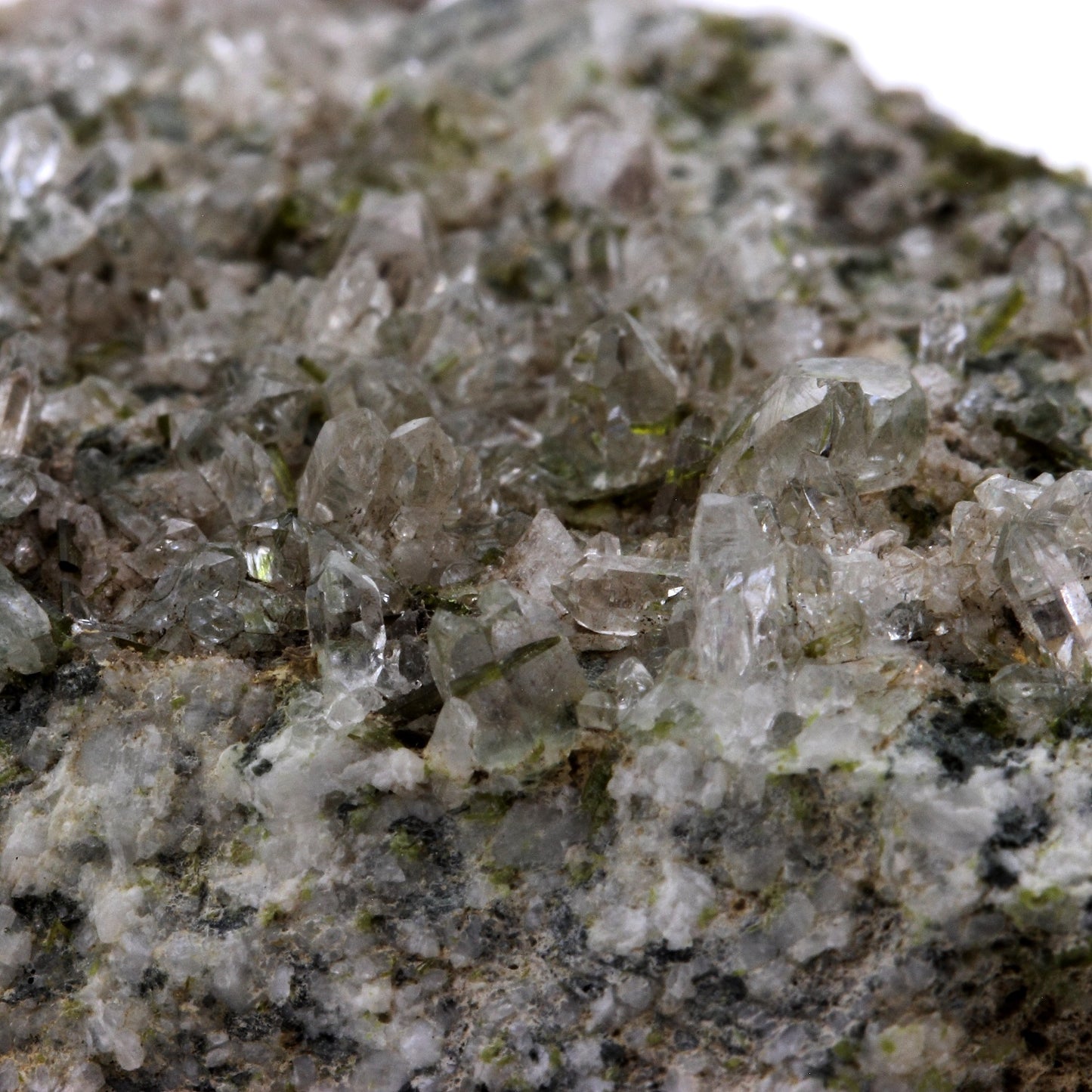 Epidote + Quartz. 682.4 carats. Freney d'Oisans, Bourg d'Oisans, Isère, France