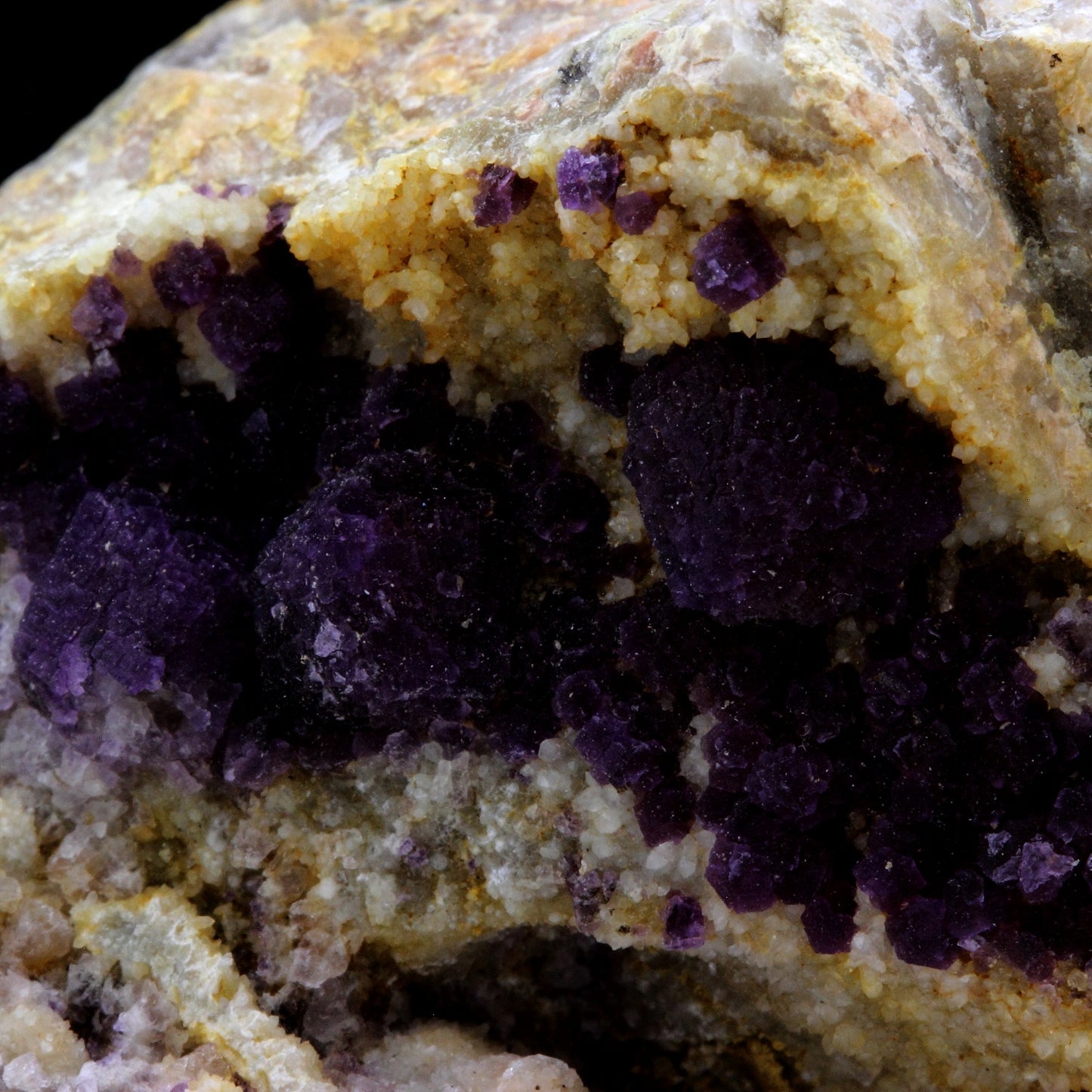 Fluorite. 870.2 carats. Buxières-les-Mines, Allier, France