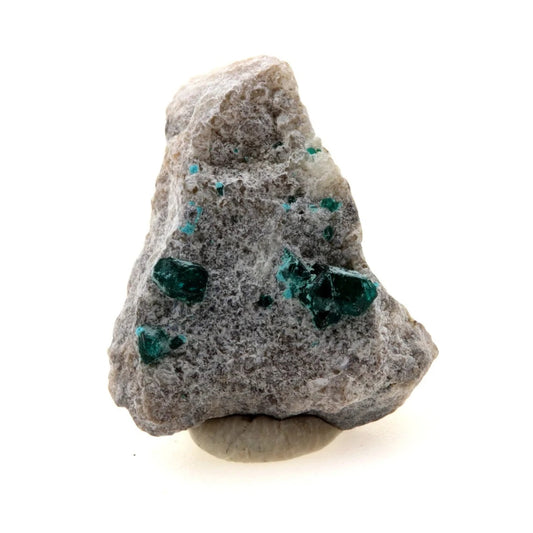 Dioptase. 9.41 carats. En provenance de Altyn-Tyube dioptase deposit, Altyn-Tyube area, Karaganda, Kazakhstan