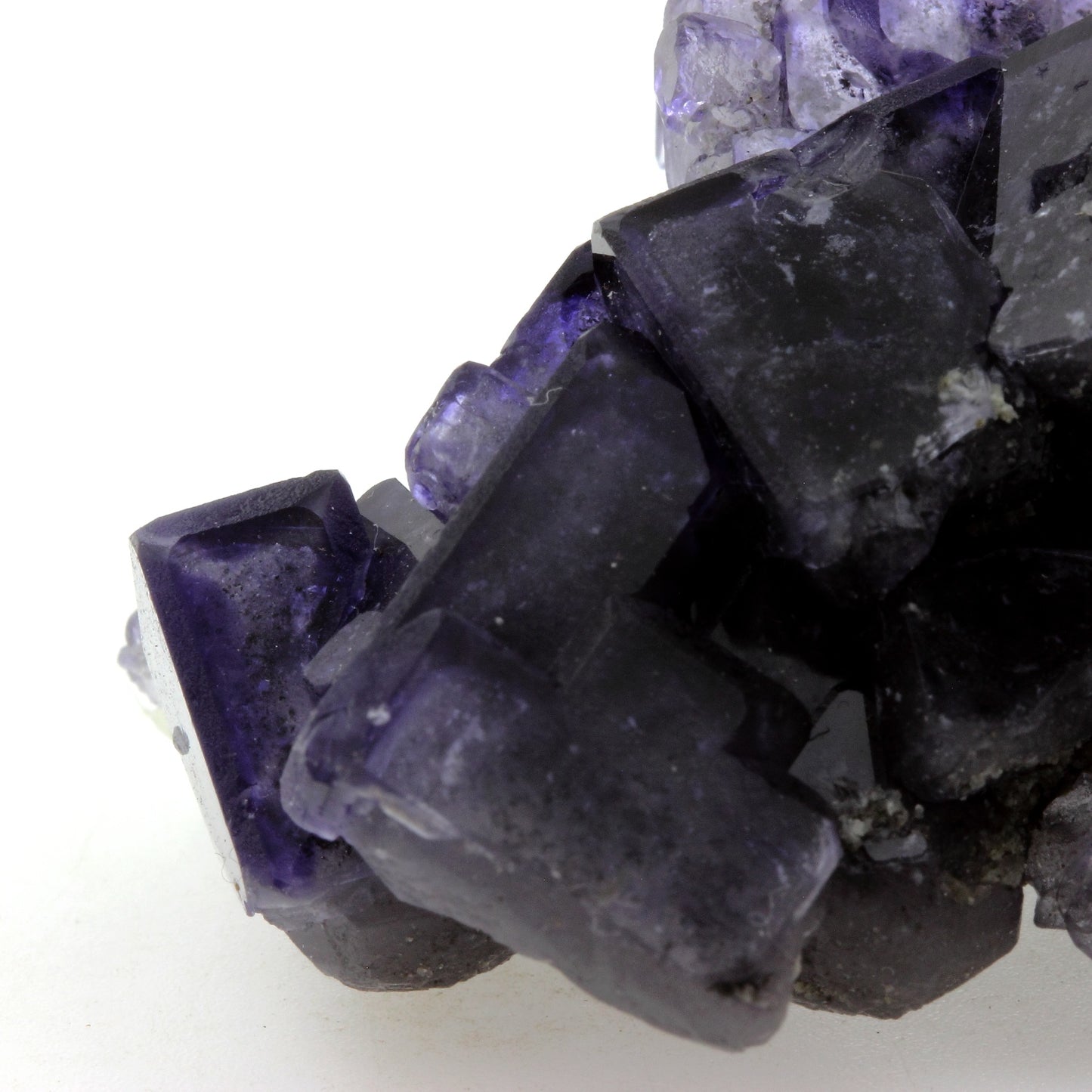 Fluorite en dissolution. 751.1 carats. 2nd Sovetskii Mine, Dal'negorsk, Russie