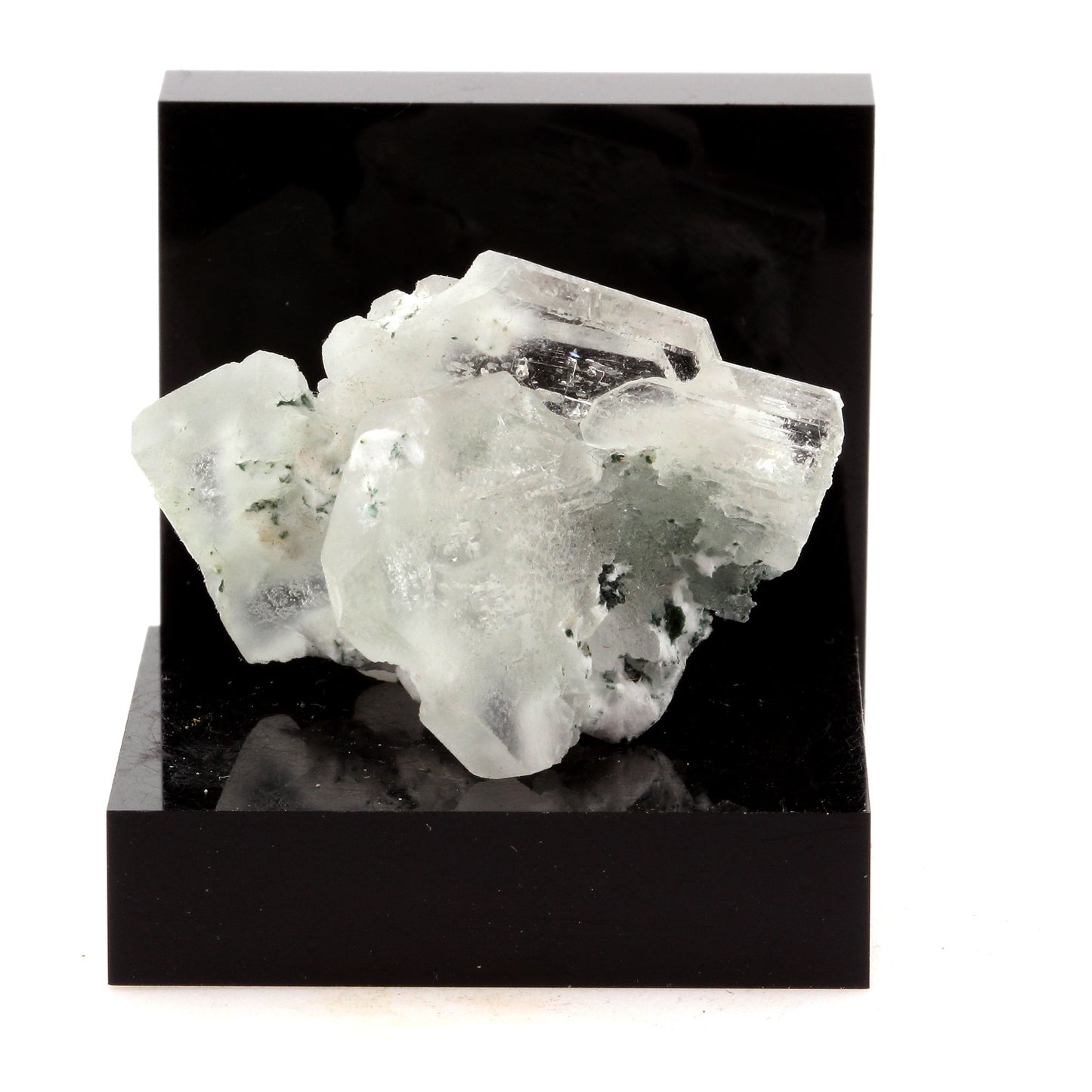 Baryte. 97.5 carats. Inde