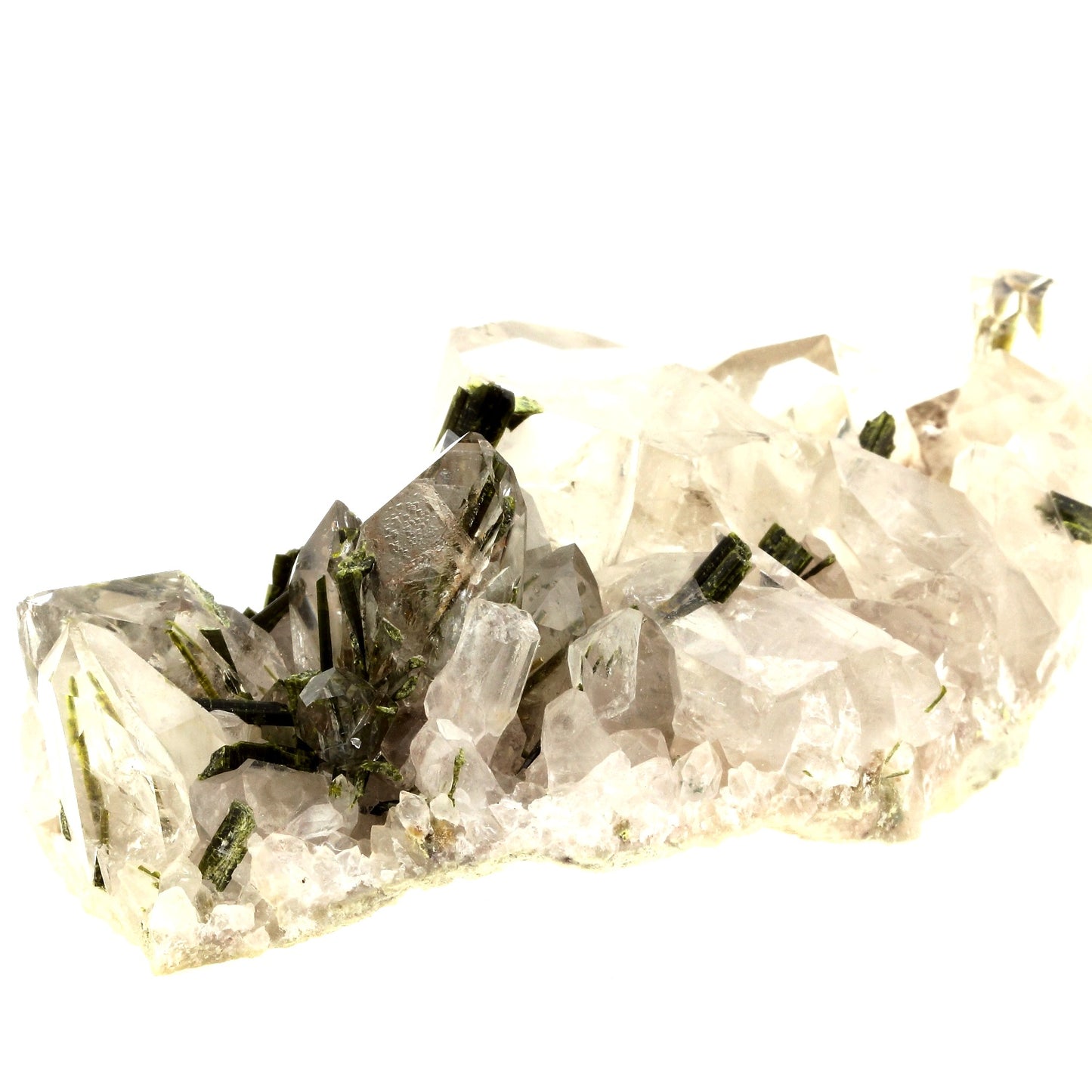 Quartz + Epidote. 1580.0 carats. Caetité, Bahia, Brésil