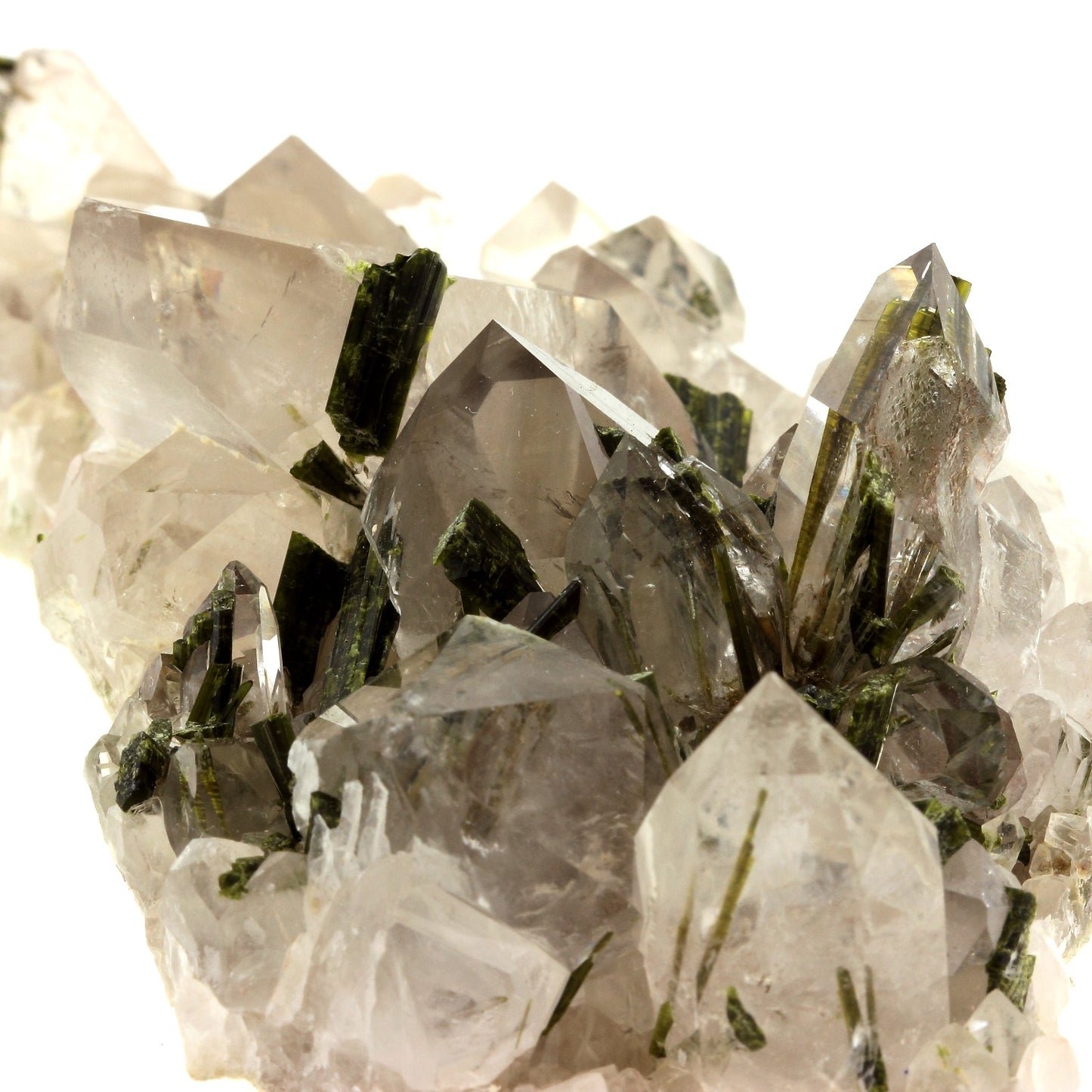 Quartz + Epidote. 1580.0 carats. Caetité, Bahia, Brésil