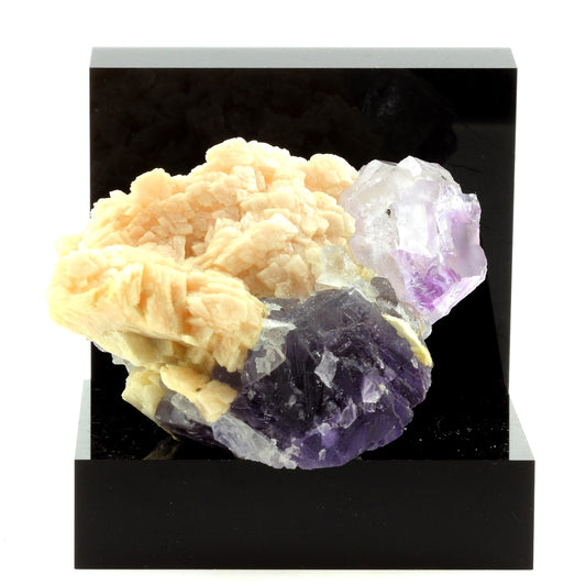 Fluorite + Dolomite. 1710.0 carats. Shangbao Mine, Hunan, Chine