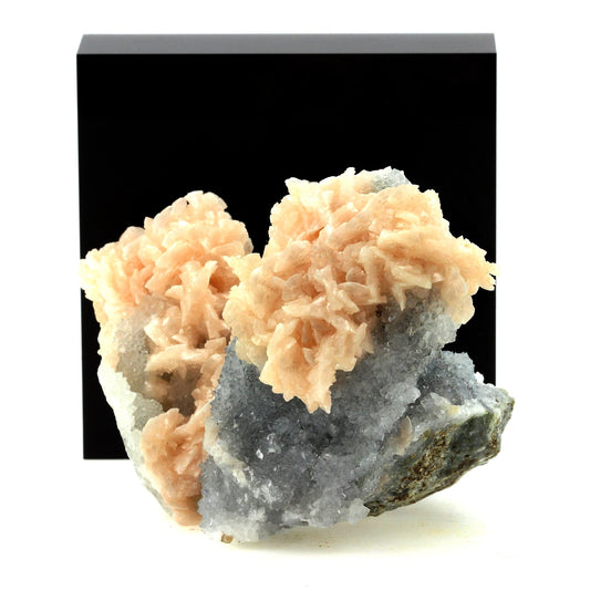 Dolomite + Quartz. 1965.0 carats. Chine