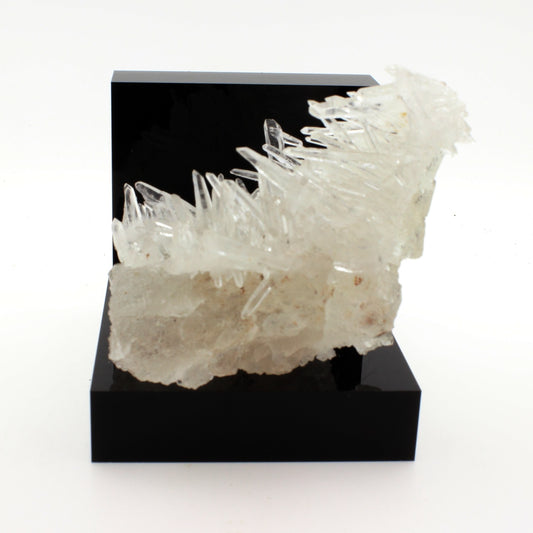 Fluorite + Quartz. 1520.1 carats. Mundo Nuevo Mine, Huamachuco, Pérou