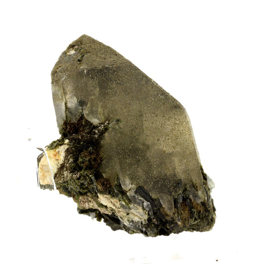 Quartz + Epidote. 850.9 carats. Massif de la Lauzière, France