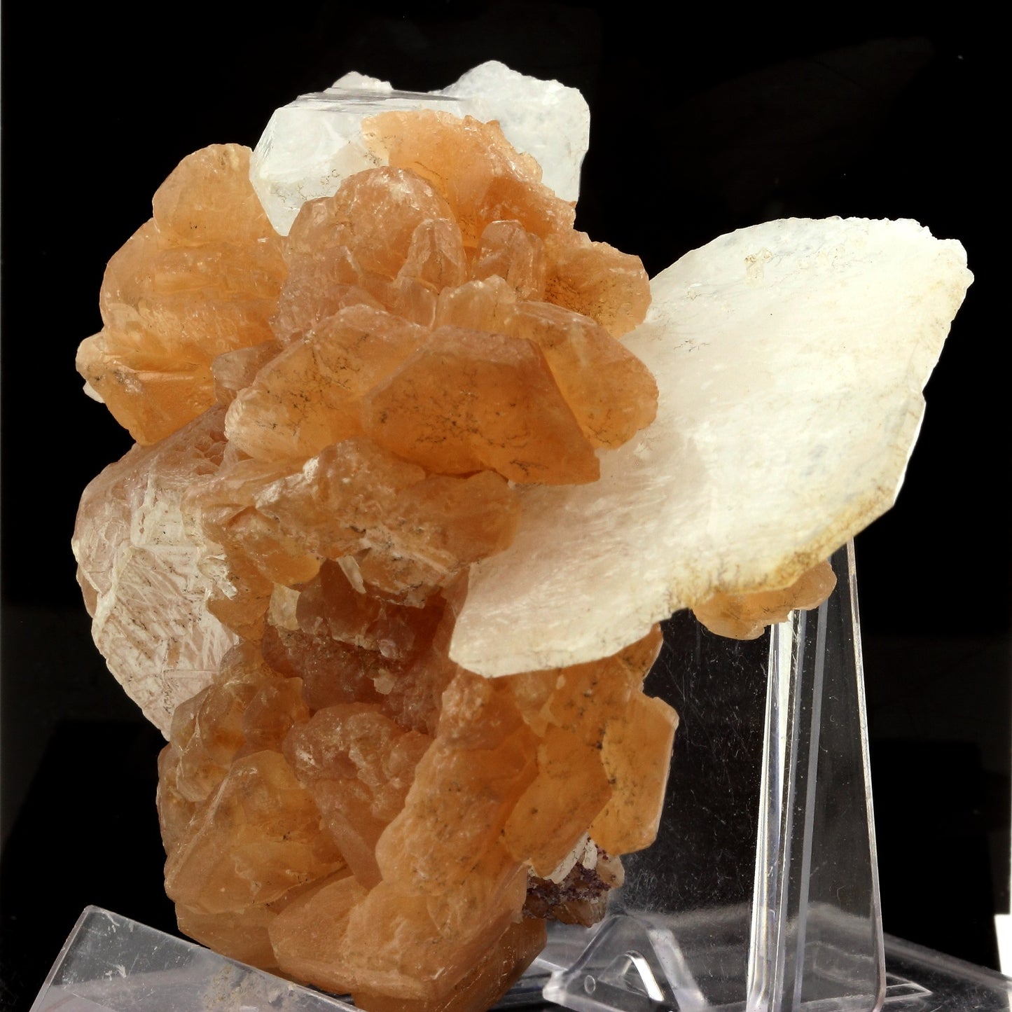 Dolomite + Quartz. 1055.1 carats. Brumado, Bahia, Brésil