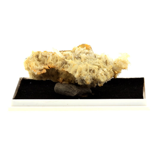 Quartz + Calcite. 180.1 carats. Allos, Alpes-de-Haute-Provence, France