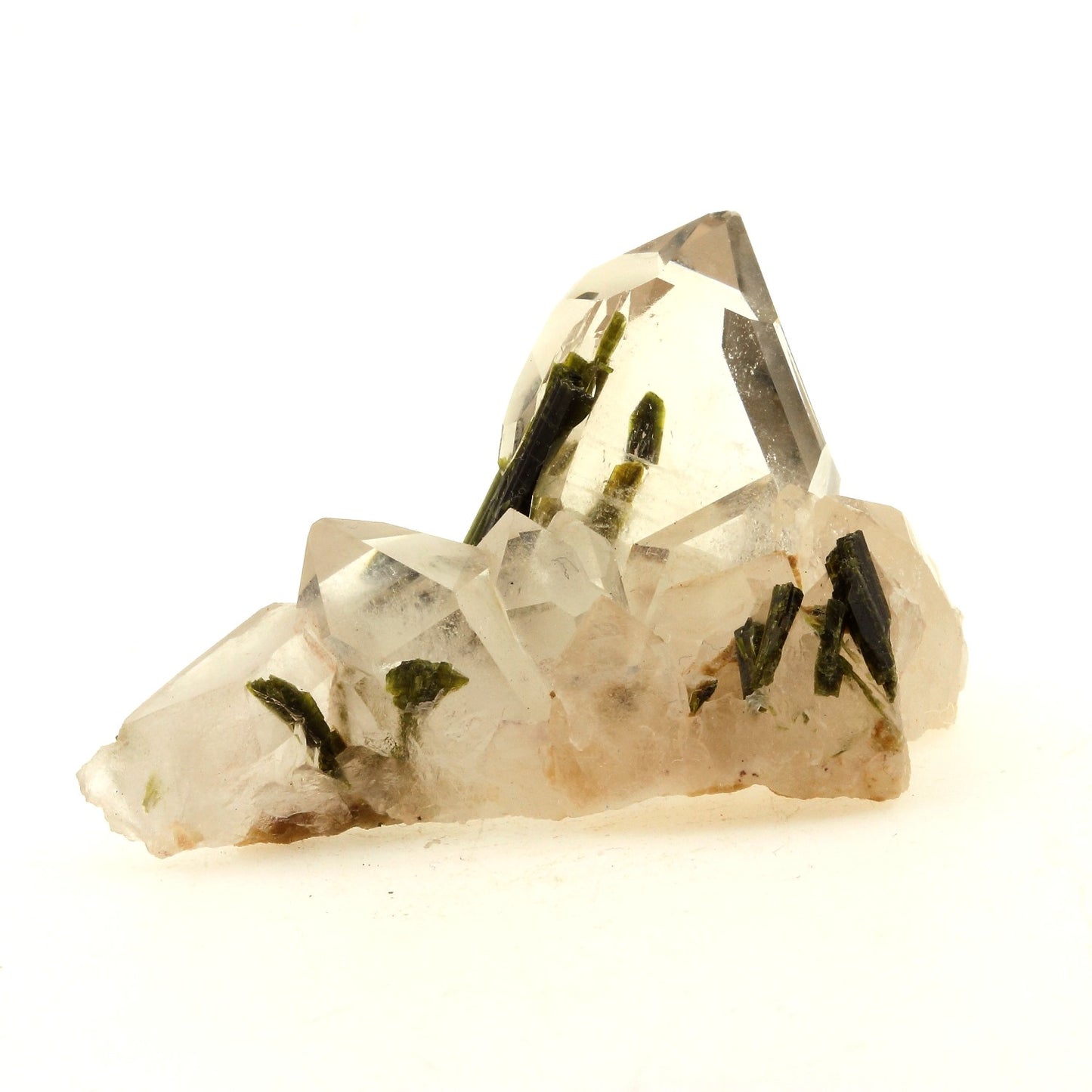 Quartz + Epidote. 240.9 carats. Caetité, Bahia, Brésil