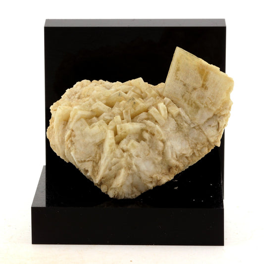 Baryte. 308.8 carats. Igornay, Saône-et-Loire, France