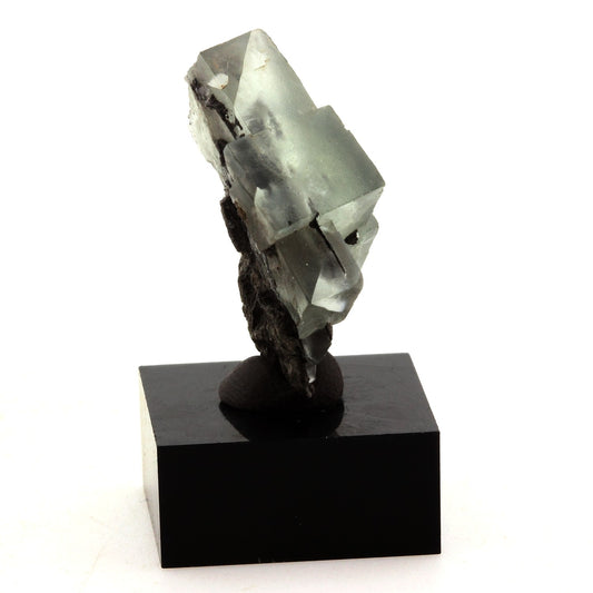 Fluorite verte. 34.4 carats. Massif des Aravis, Haute-Savoie, France