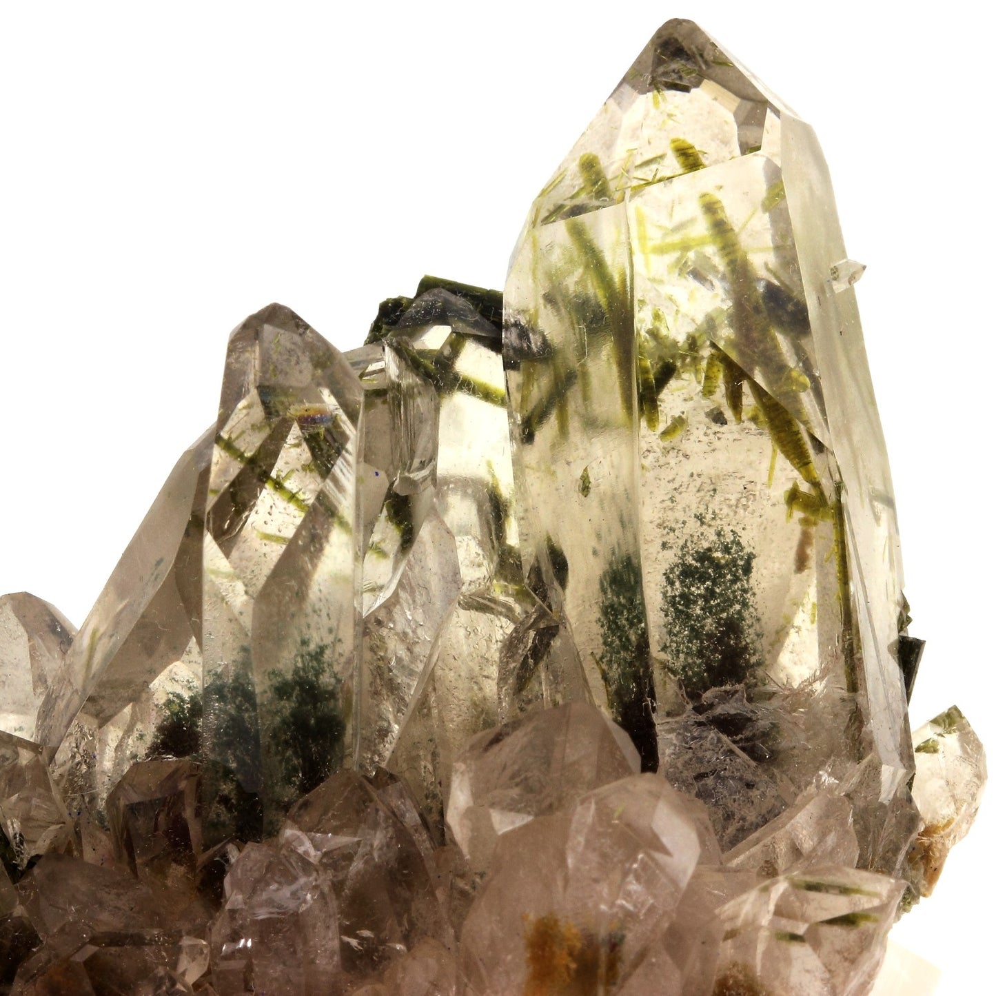 Quartz + Epidote. 834.0 carats. Caetité, Bahia, Brésil