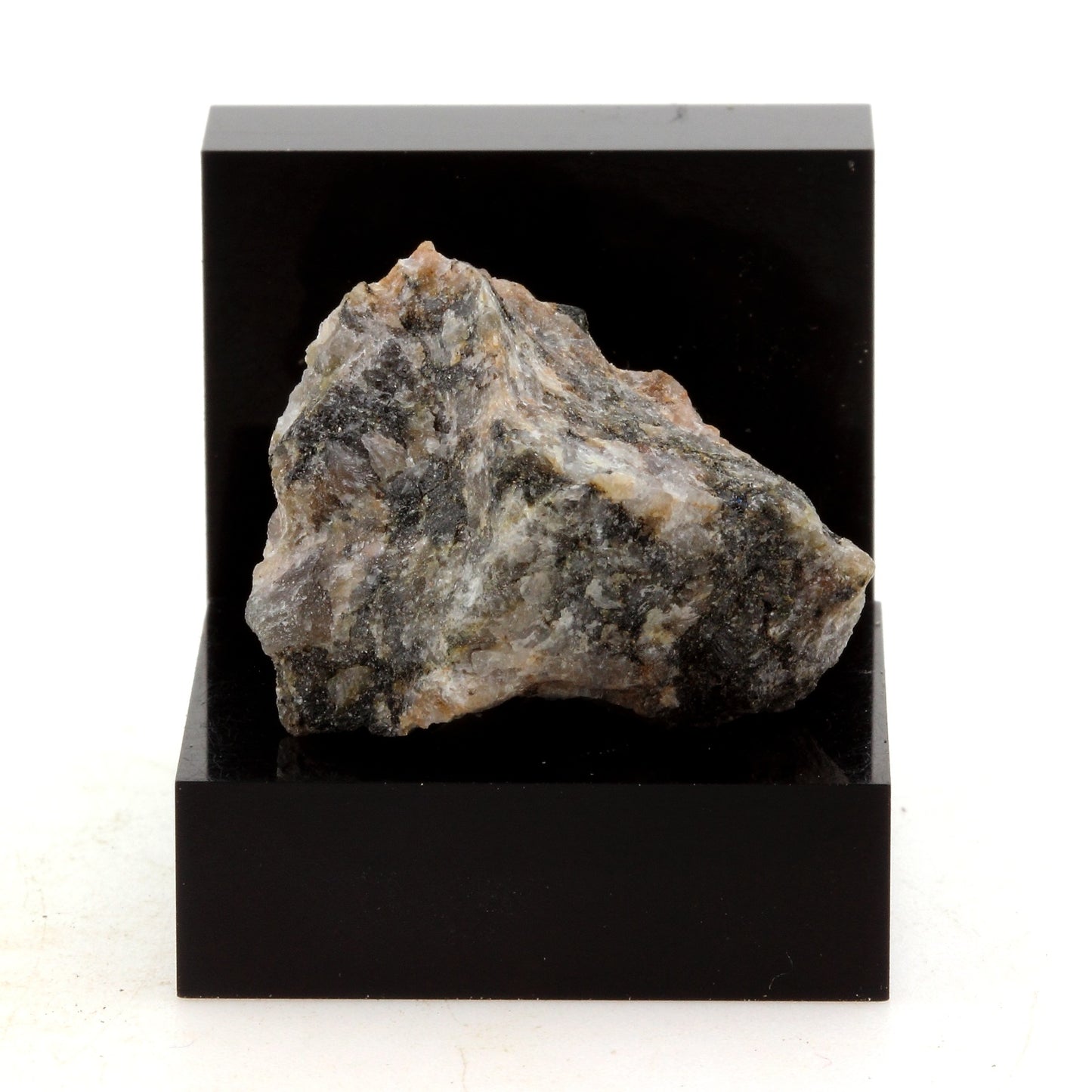 Granite Hornblende, 42.01 carats, Ottawa, Ontario, Canada