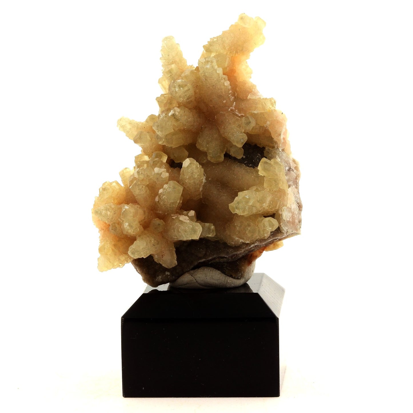 Calcite. 136.5 carats. Luzy, Nièvre, France