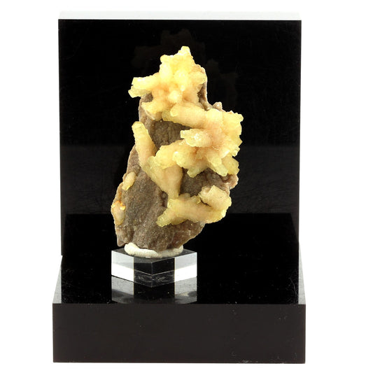 Calcite. 305.0 carats. Luzy, Nièvre, France