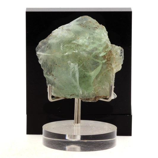 Fluorite verte. 154.1 carats. Massif des Aravis, Haute-Savoie, France
