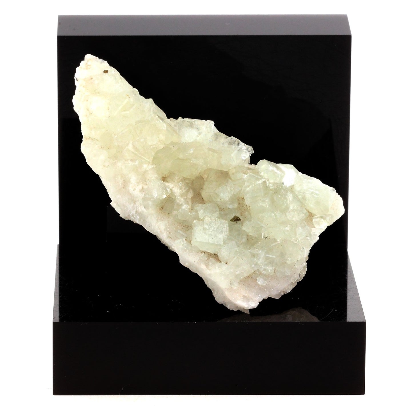 Fluorite. 584.3 carats. Fontsante Mine, Var, France