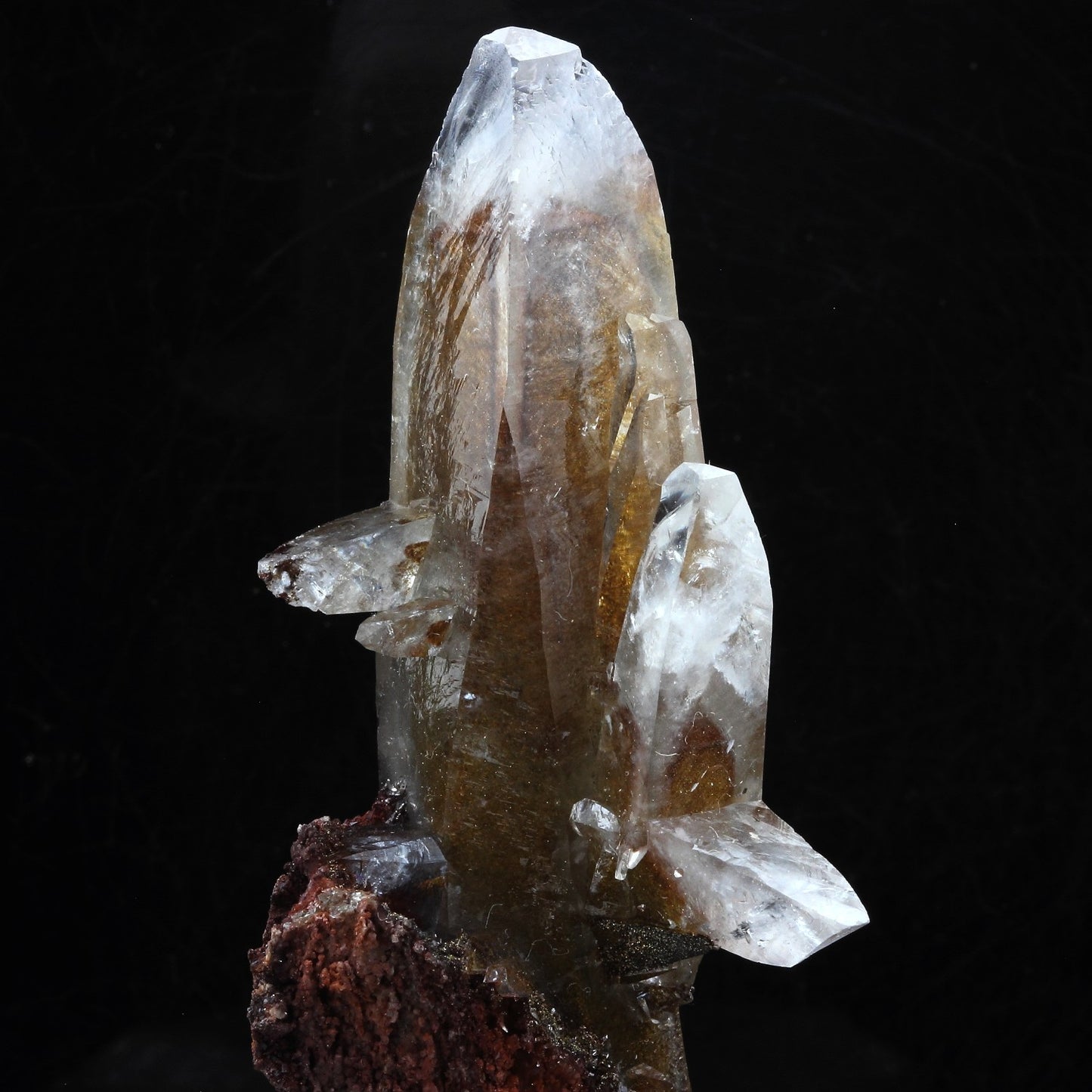 Calcite. 246.0 carats. Leiping Mine, Hunan Province, Chine