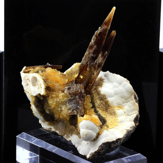 Baryte, Calcite. 1750.0 carats. En provenance de Elk Creek locality, Dalzell, Meade Co., South Dakota, USA