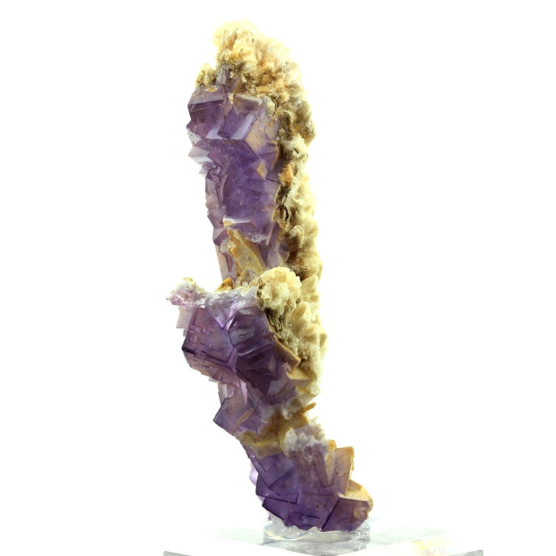 Fluorite. 456.0 carats. Weishan Co., Dali, Yunnan, Chine