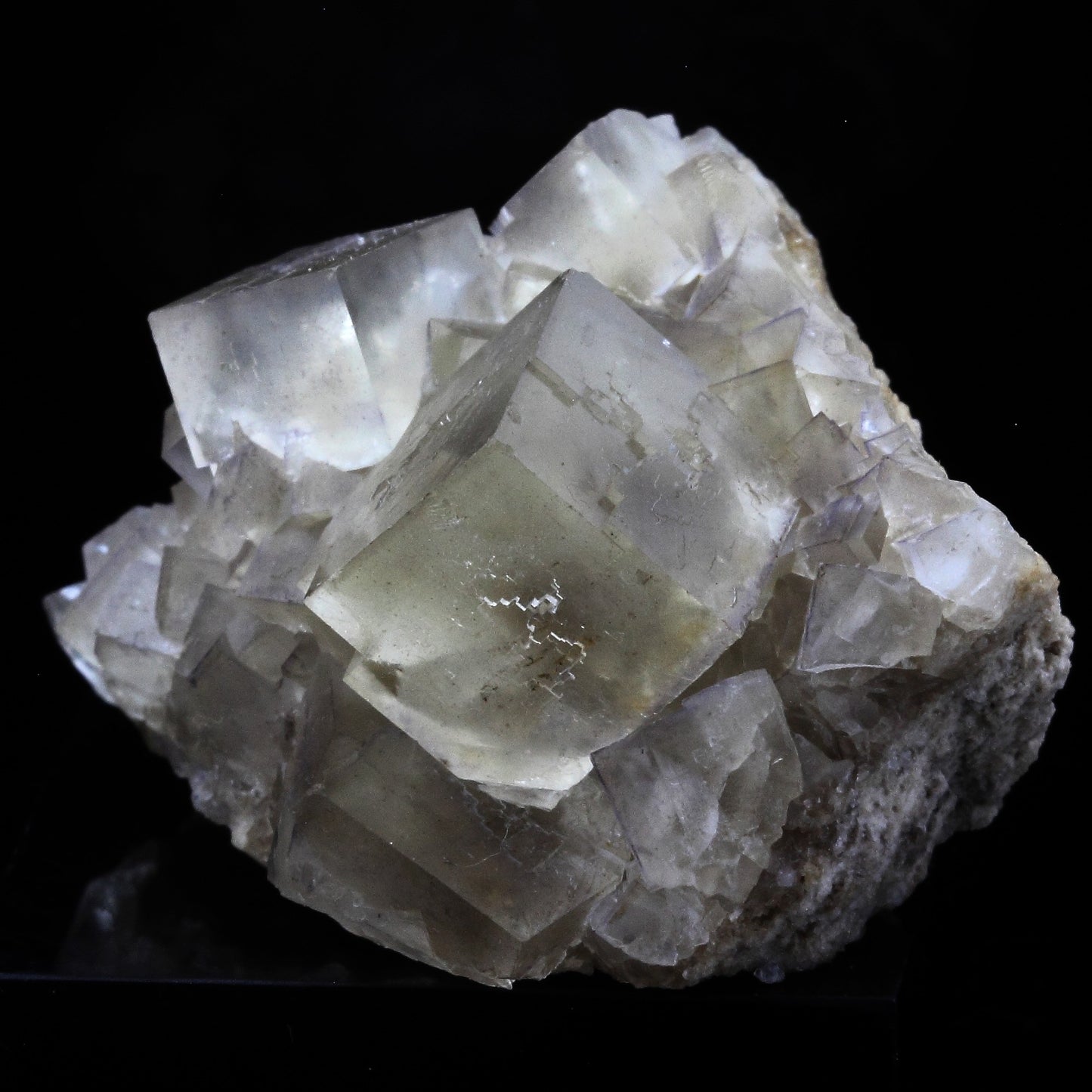 Fluorite. 340.0 carats. Arbouet, Pyrénées-Atlantiques, France