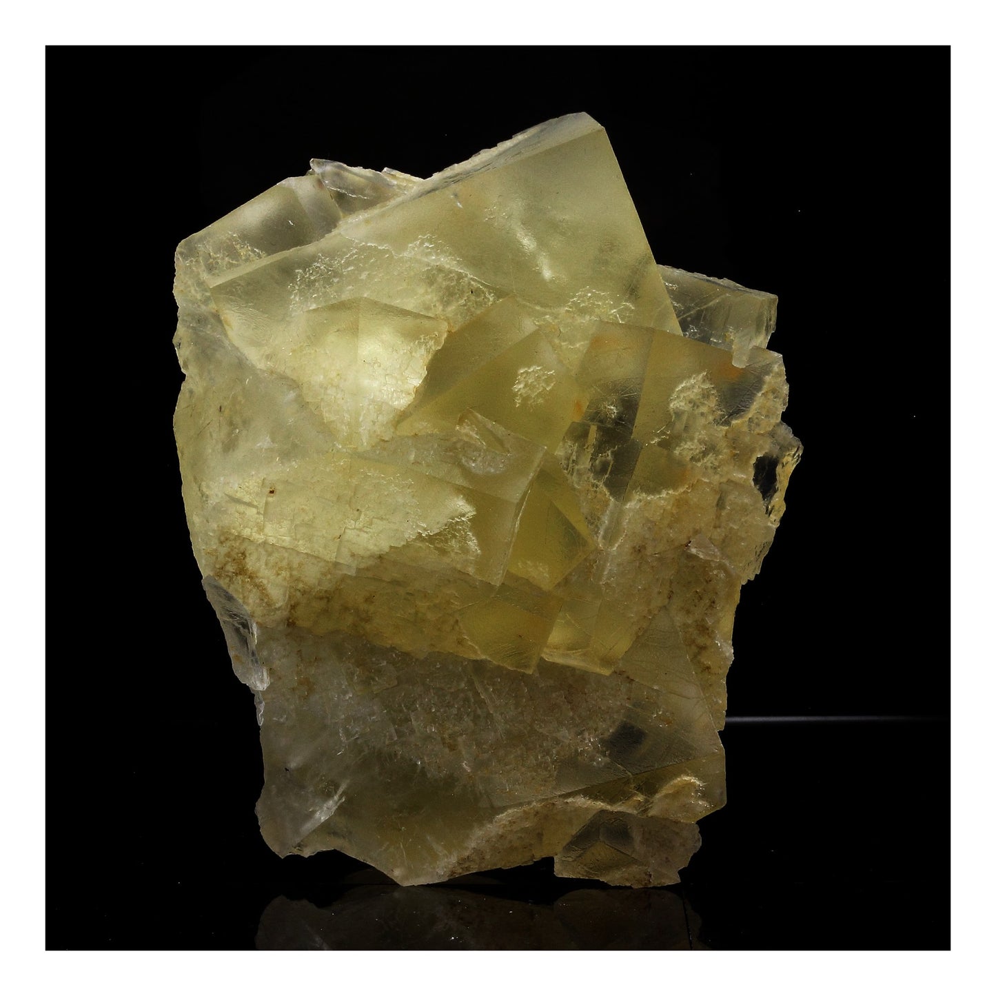 Fluorite. 1337.0 carats. Arbouet, Pyrénées-Atlantiques, France