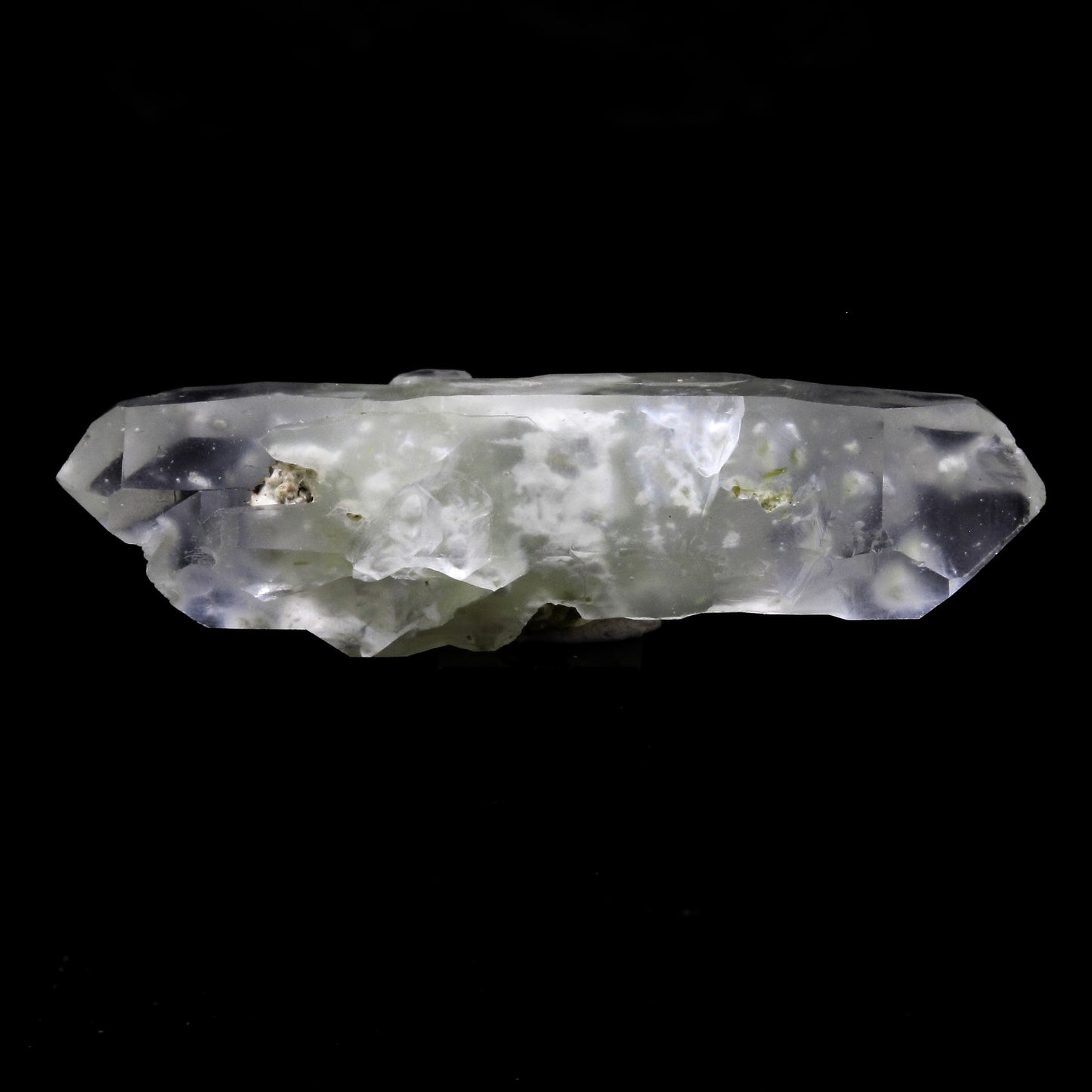 Quartz, Epidote, Byssolite. 47.0 carats. Chamrousse, Belledonne, Isère, France