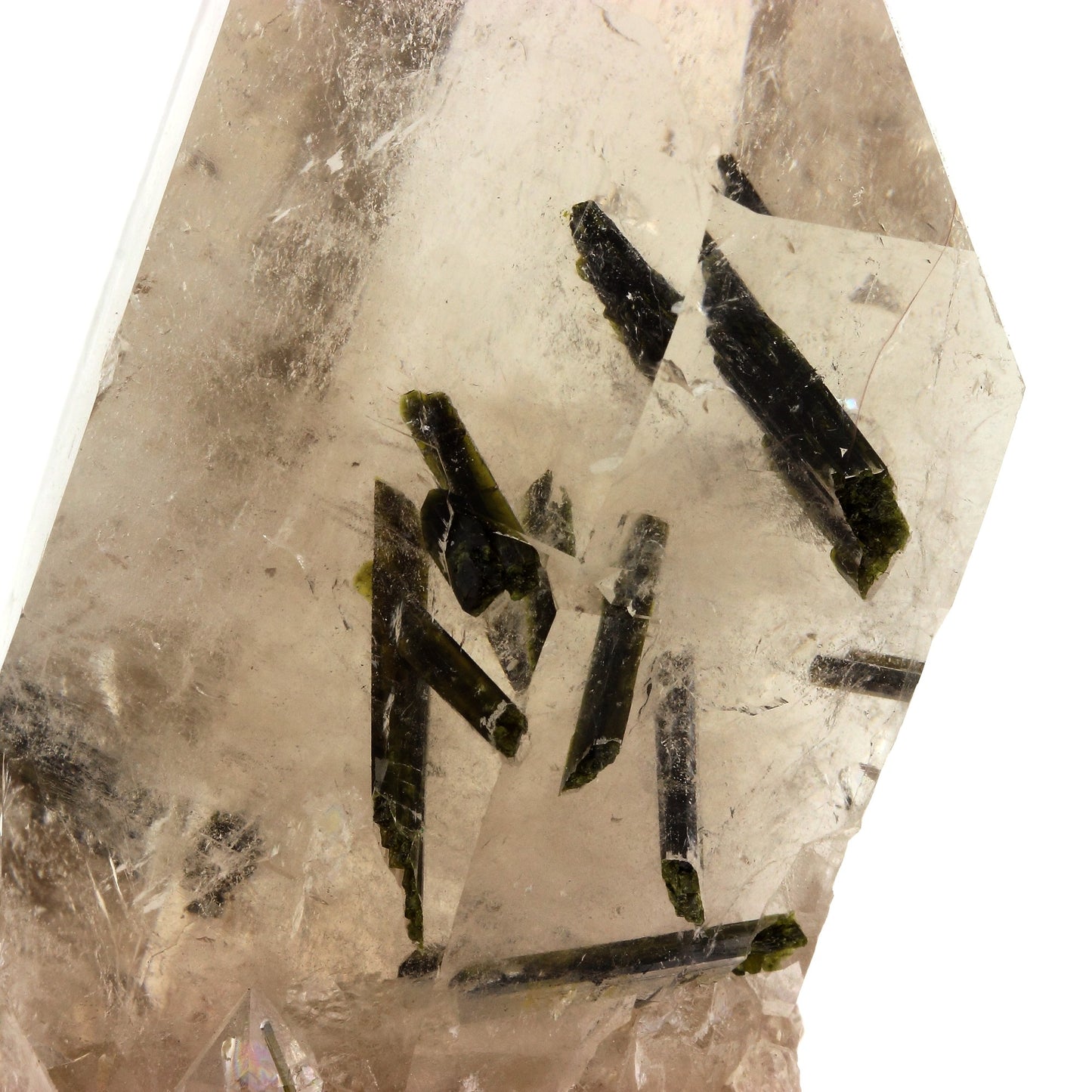 Quartz + Epidote. 1656.5 carats. Caetité, Bahia, Brésil