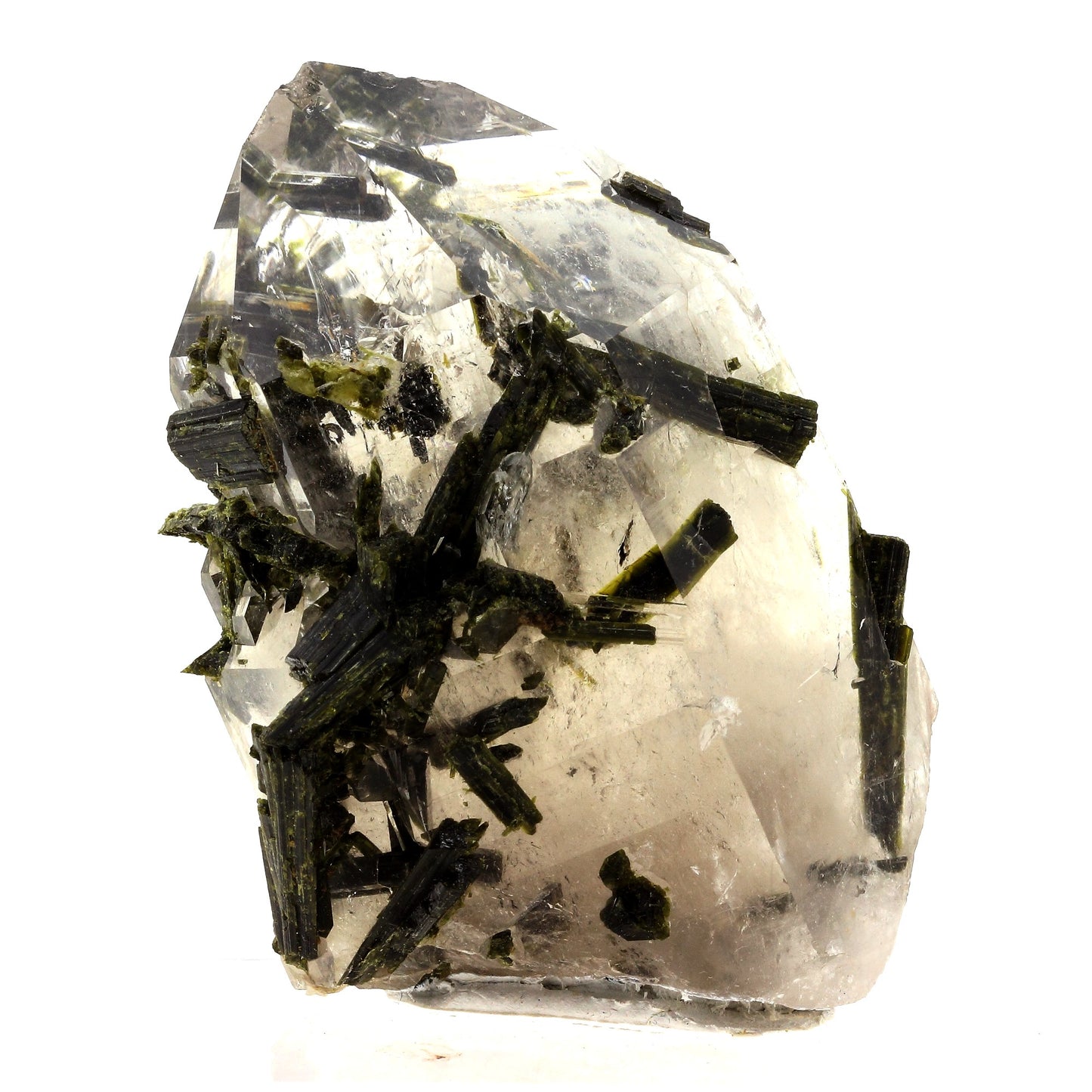 Quartz + Epidote. 2217.5 carats. Caetité, Bahia, Brésil