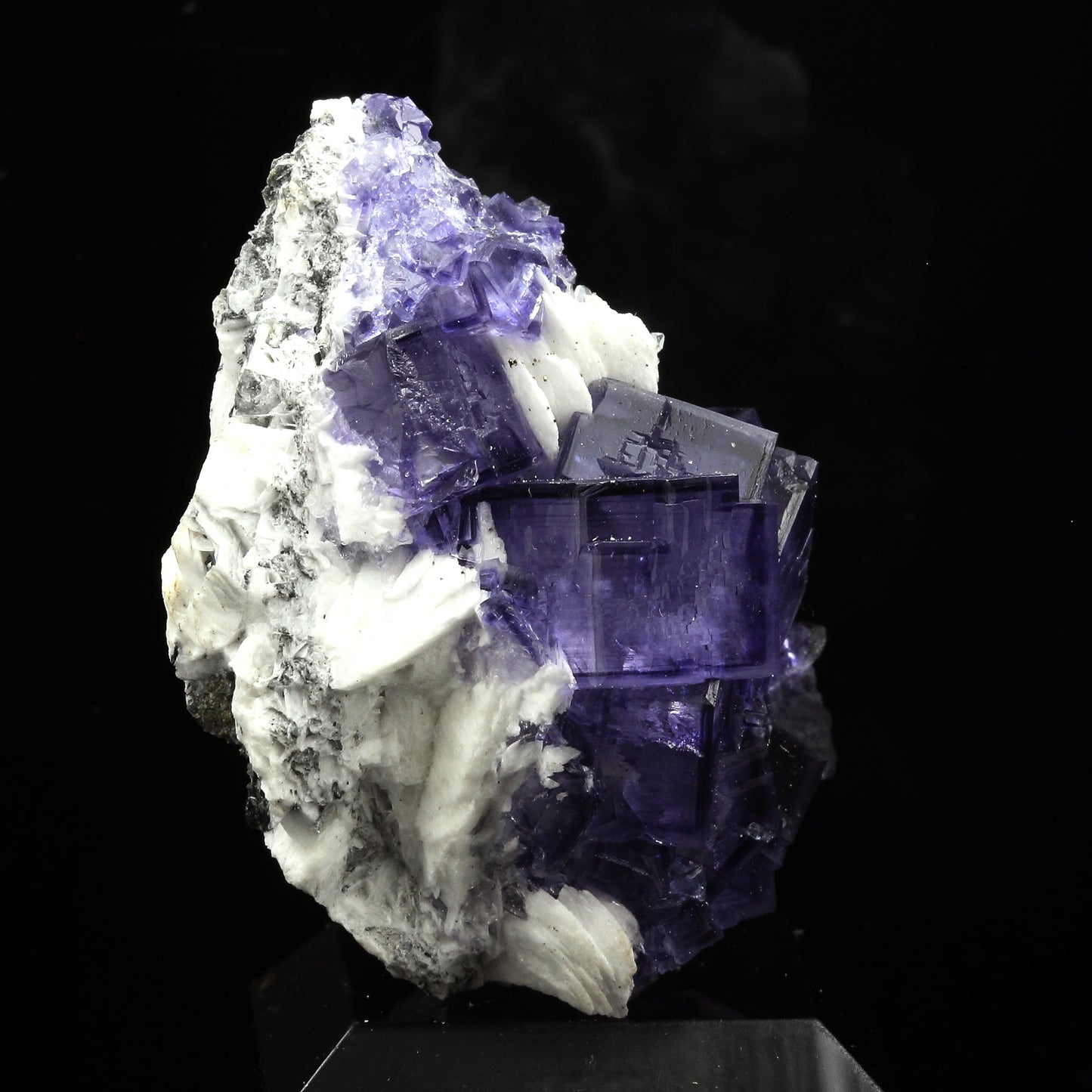 Fluorite. 214.0 carats. Yanci, Igantzi, Navarre, Espagne
