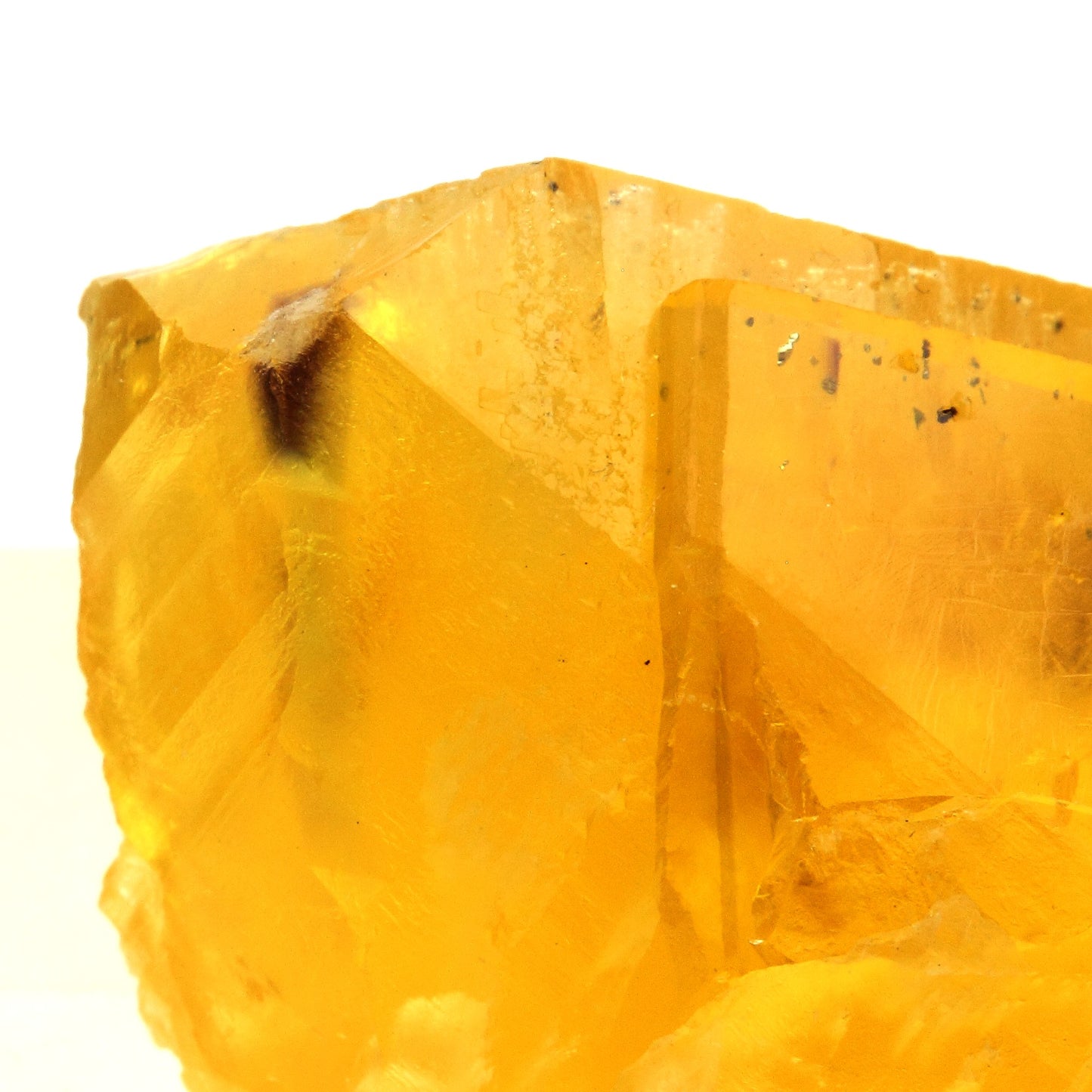 Fluorite. 138.5 carats. Valzergues, Aveyron, Occitanie, France