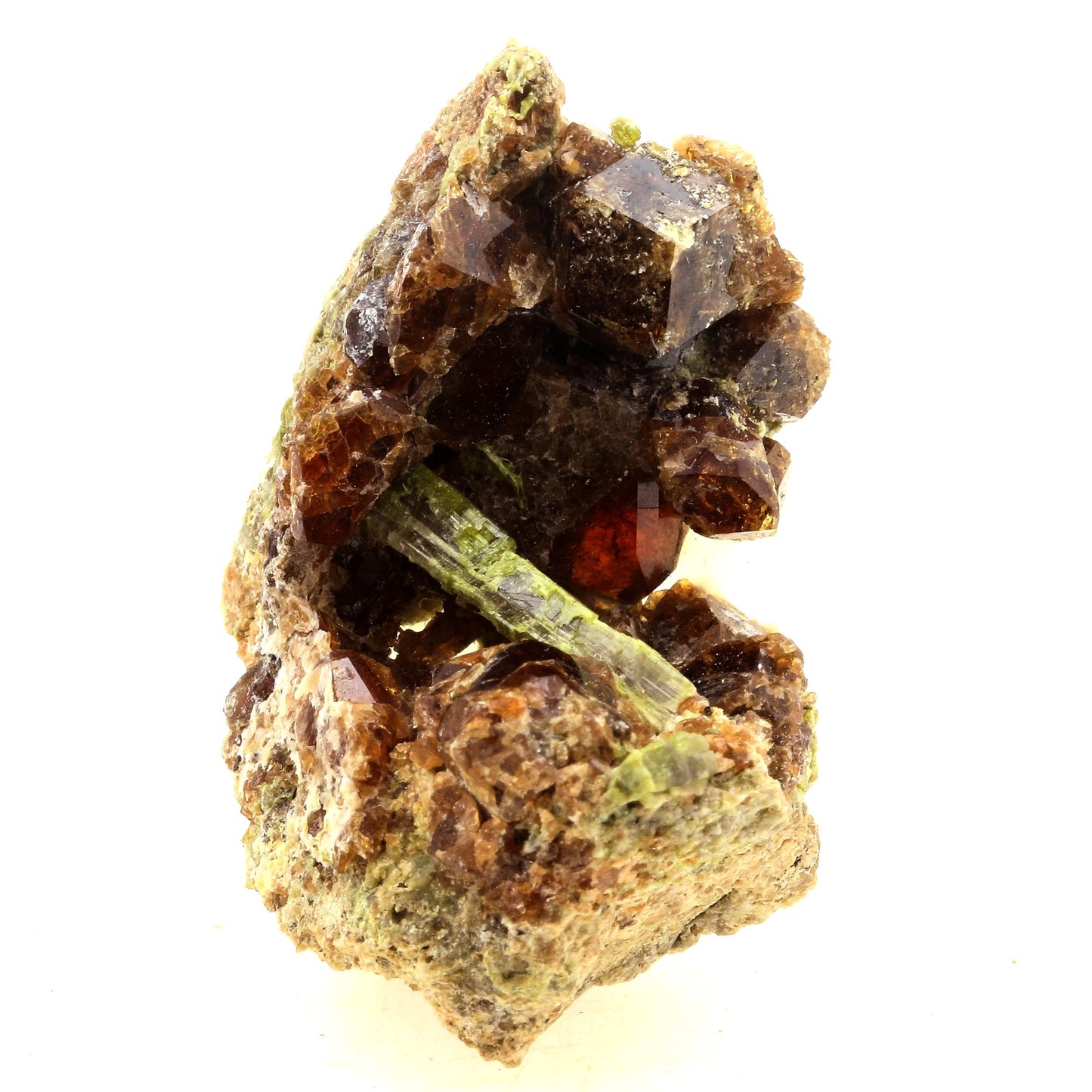 Grenat grossulaire + Epidote. 250.0 carats. Bishop, Californie, États-Unis