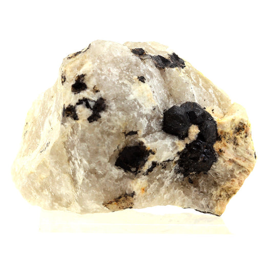 Grenat. 174.0 carats. Marcognac, Saint-Yrieix-la-Perche, France